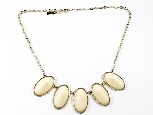 Beautiful Elegant Yellow Enamel Oval Shaped Brass Necklace