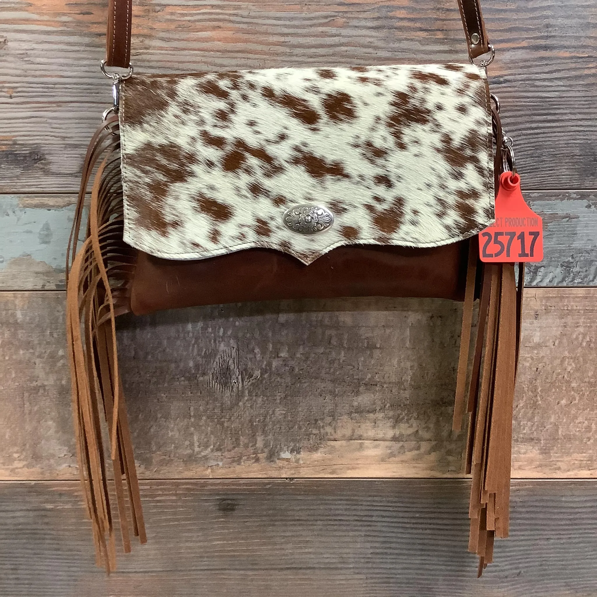 Classy Cowgirl - #25717 Bag Drop