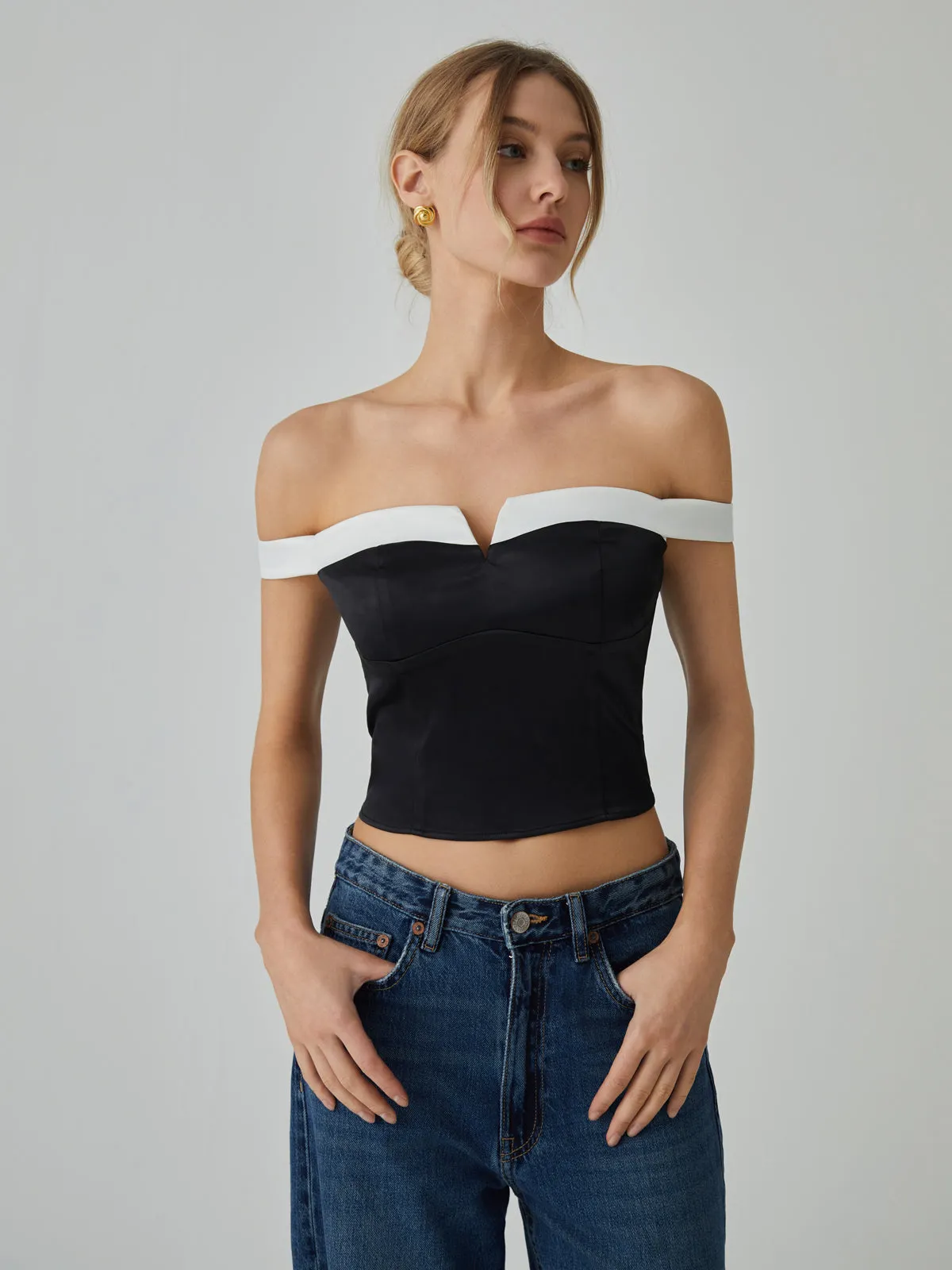 Contrast Trim Graceful Off-Shoulder Blouse