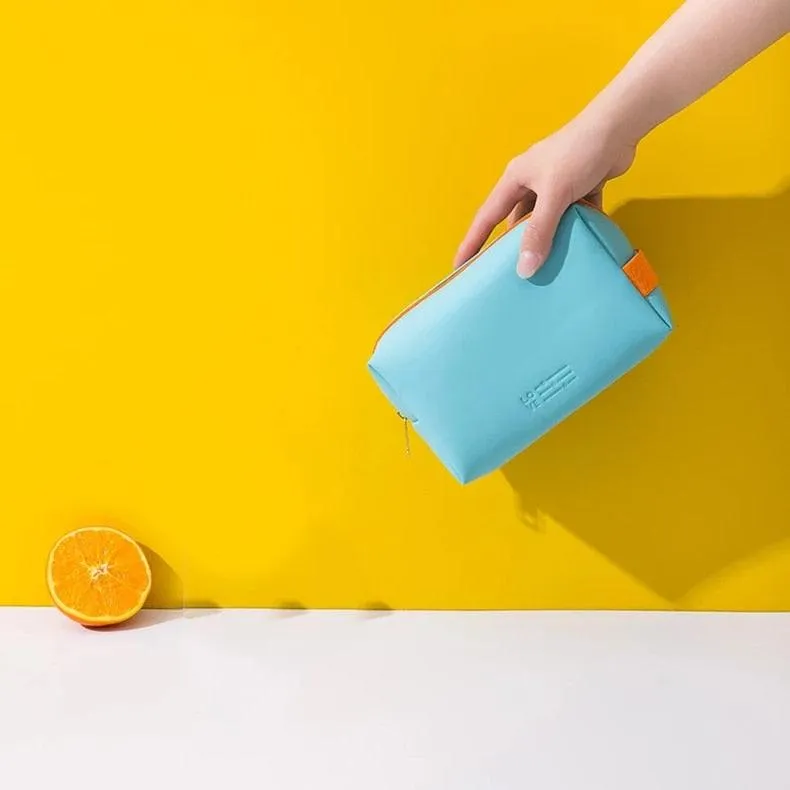 Cute Portable Make-Up Storage Bag
