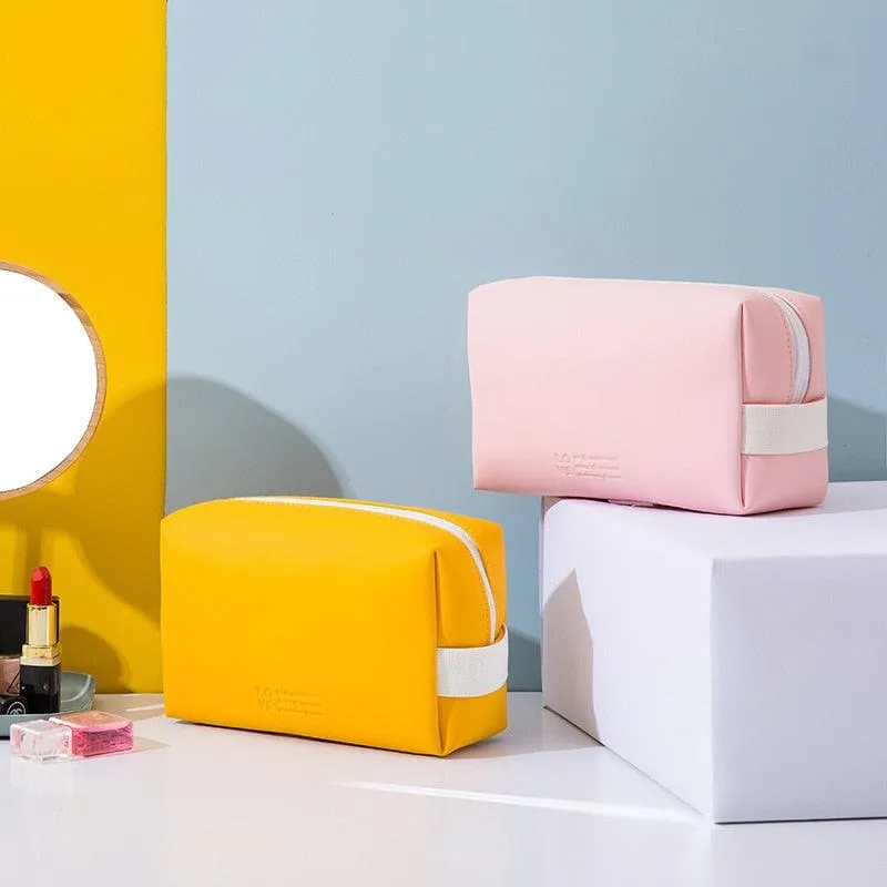 Cute Portable Make-Up Storage Bag