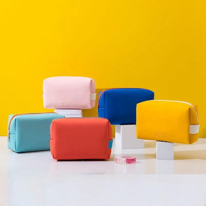 Cute Portable Make-Up Storage Bag