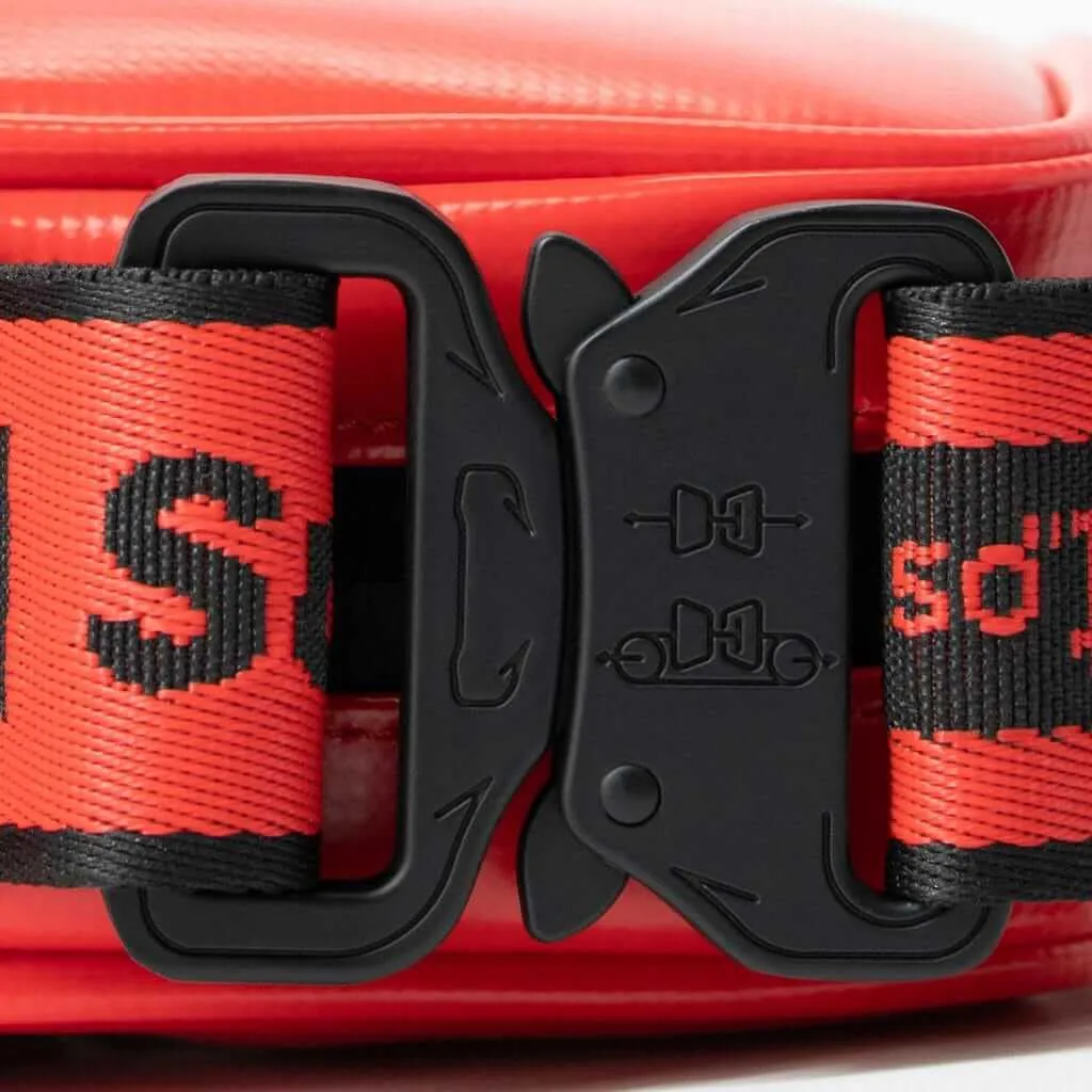 EDGE 1.6L Waterproof Shoulder Bag