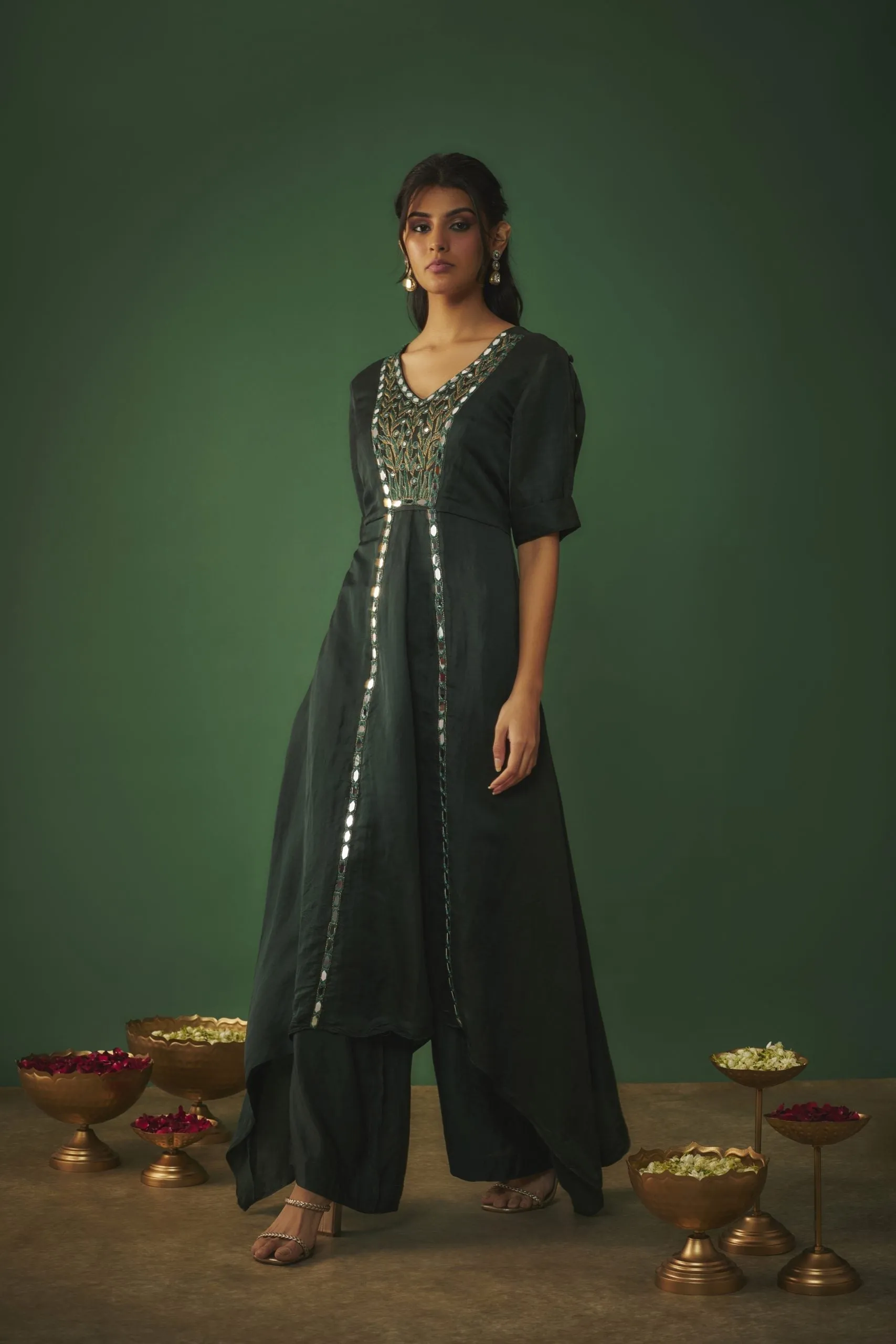 EMERALD GREEN MIRROR WORK EMBROIDERED KURTA PANT SET