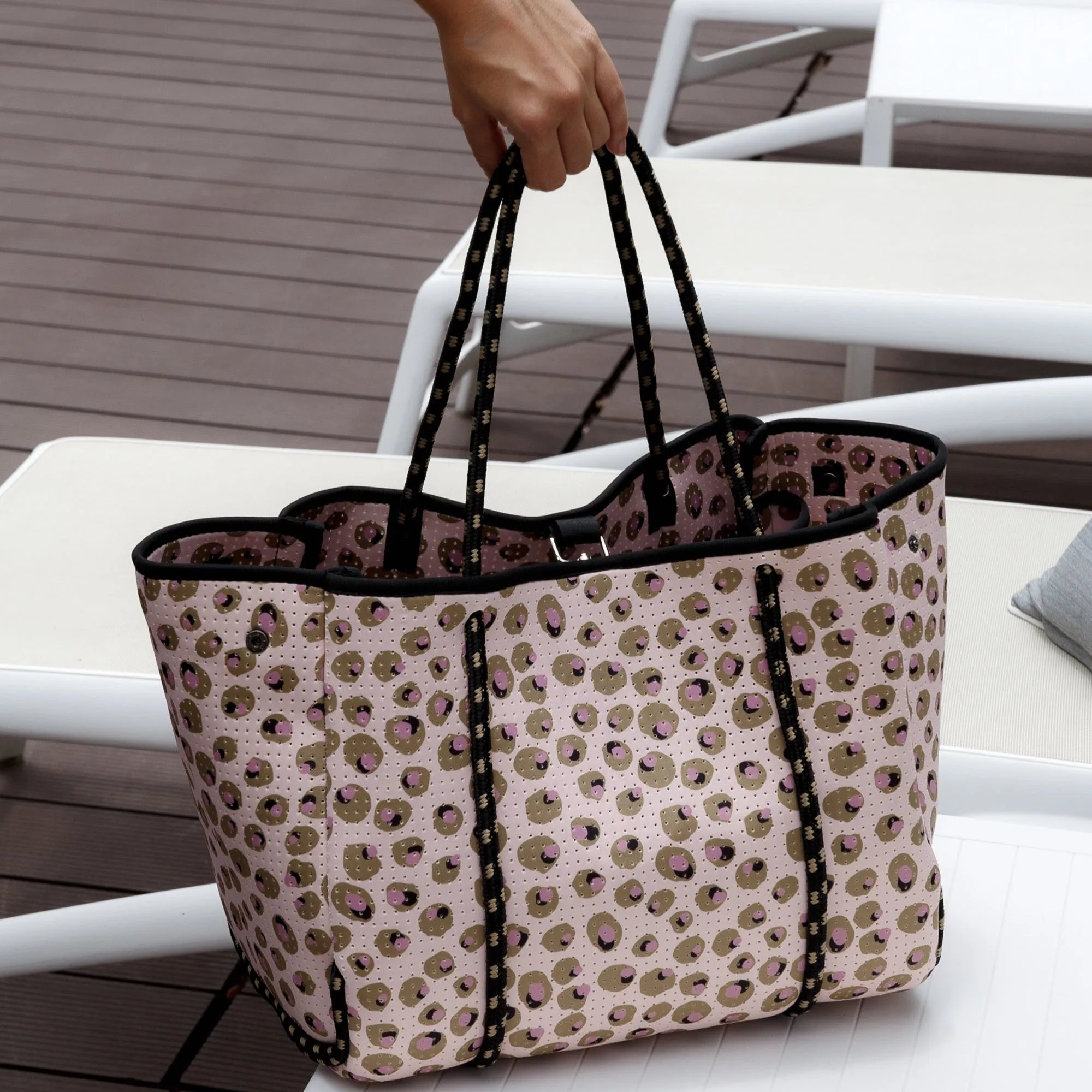 EVERYDAY TOTE WILD OLIVE