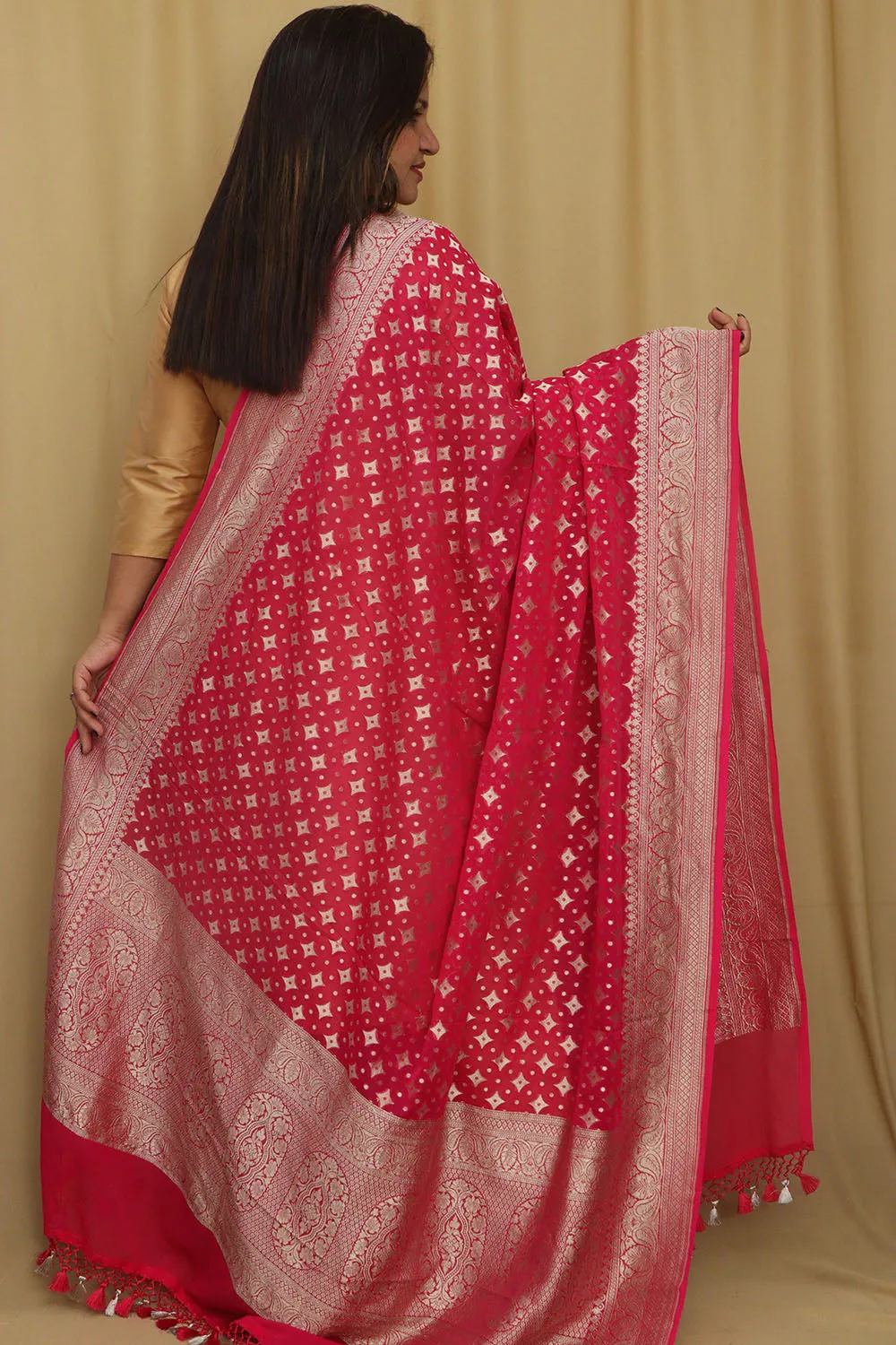 Exquisite Pink Banarasi Handloom Pure Georgette Dupatta