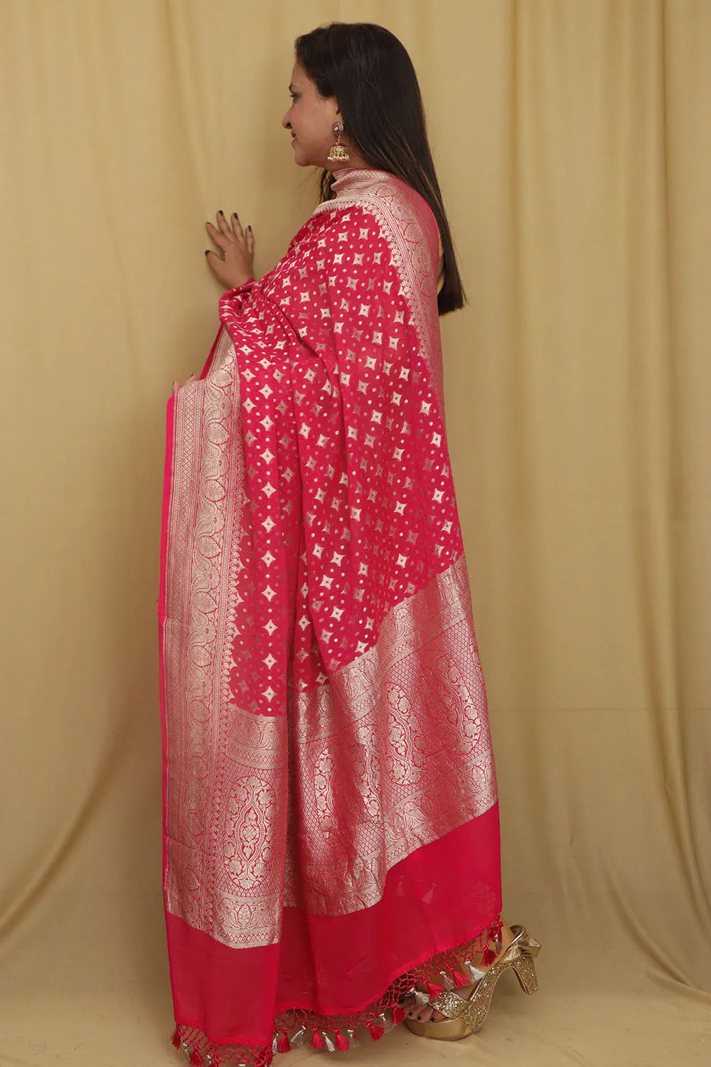 Exquisite Pink Banarasi Handloom Pure Georgette Dupatta