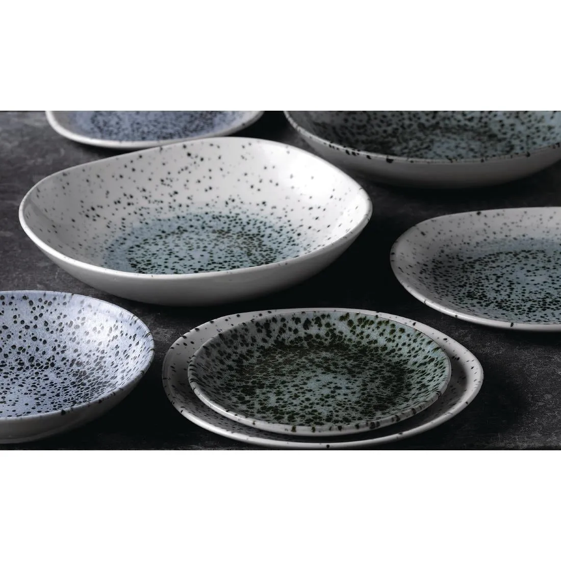 FC117 Churchill Studio Prints Mineral Green Coupe Plates 165mm (Pack of 12)