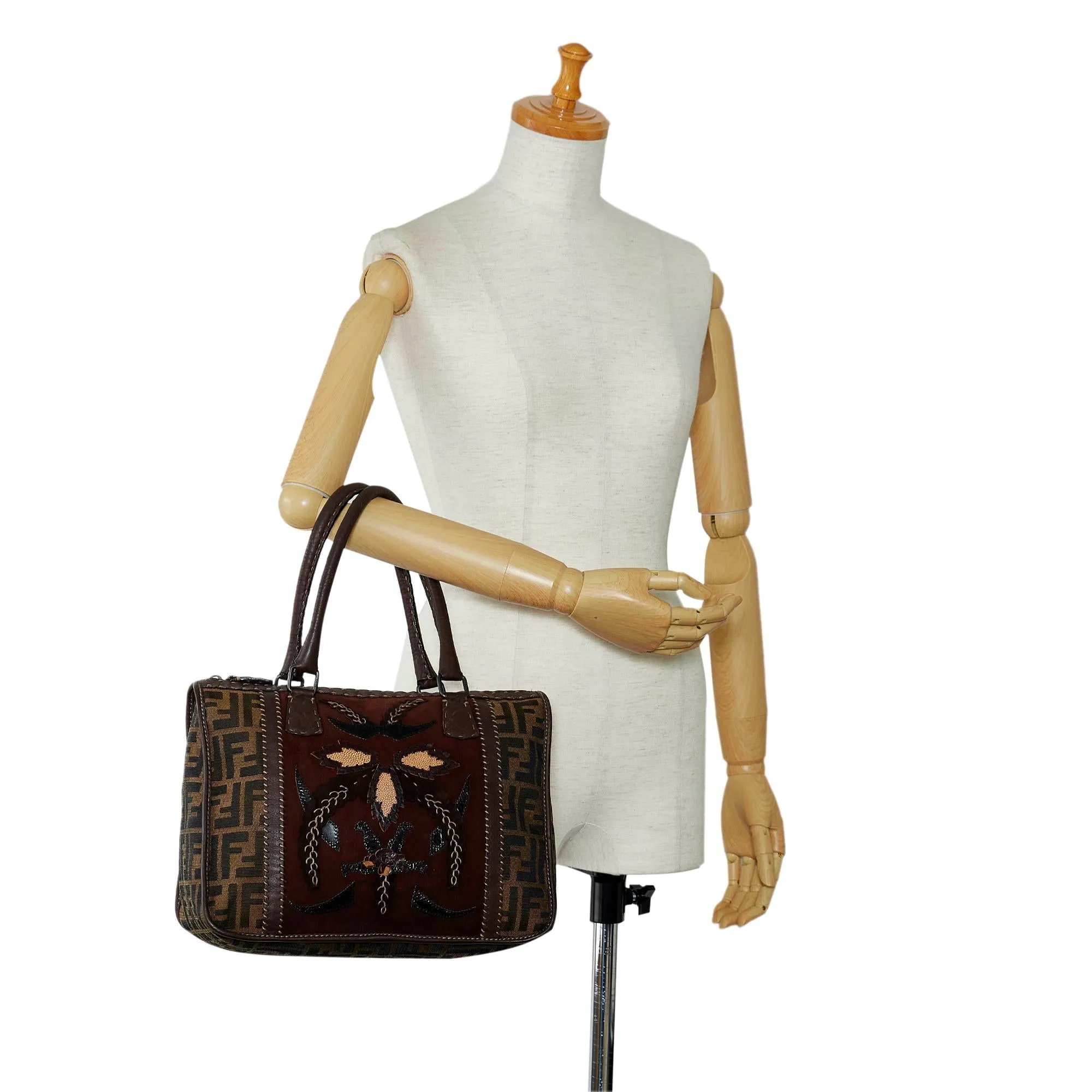 Fendi Selleria Zucca Handbag (SHG-g50LRJ)