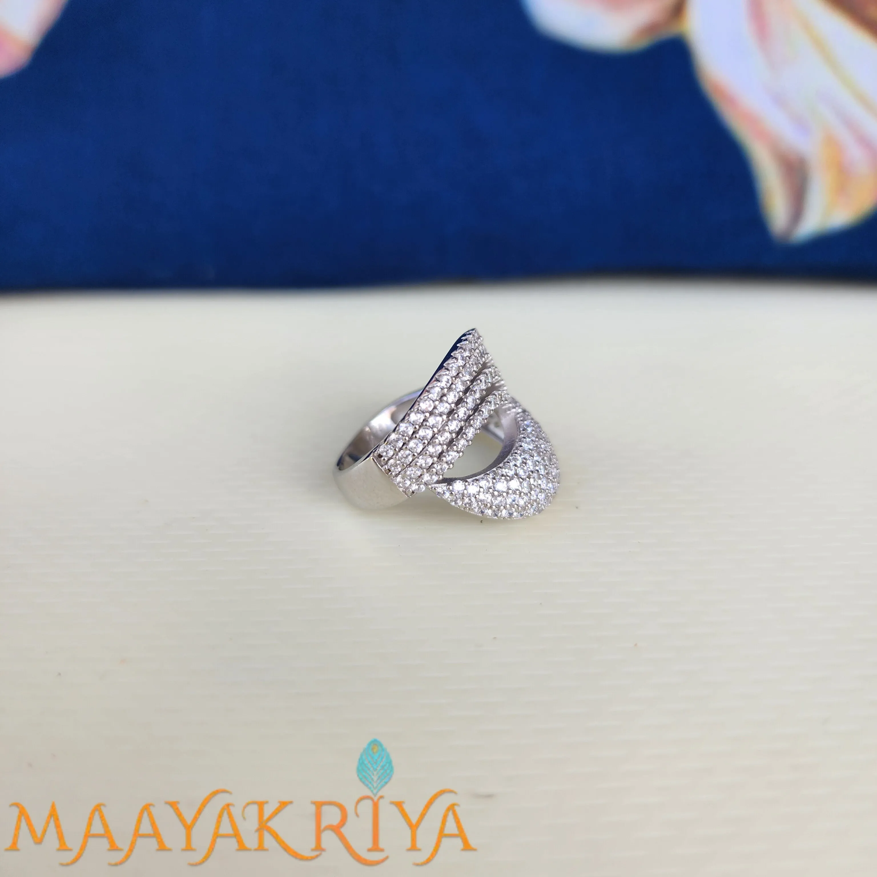 GRACEFUL MIRAGE SILVER FINGER RING