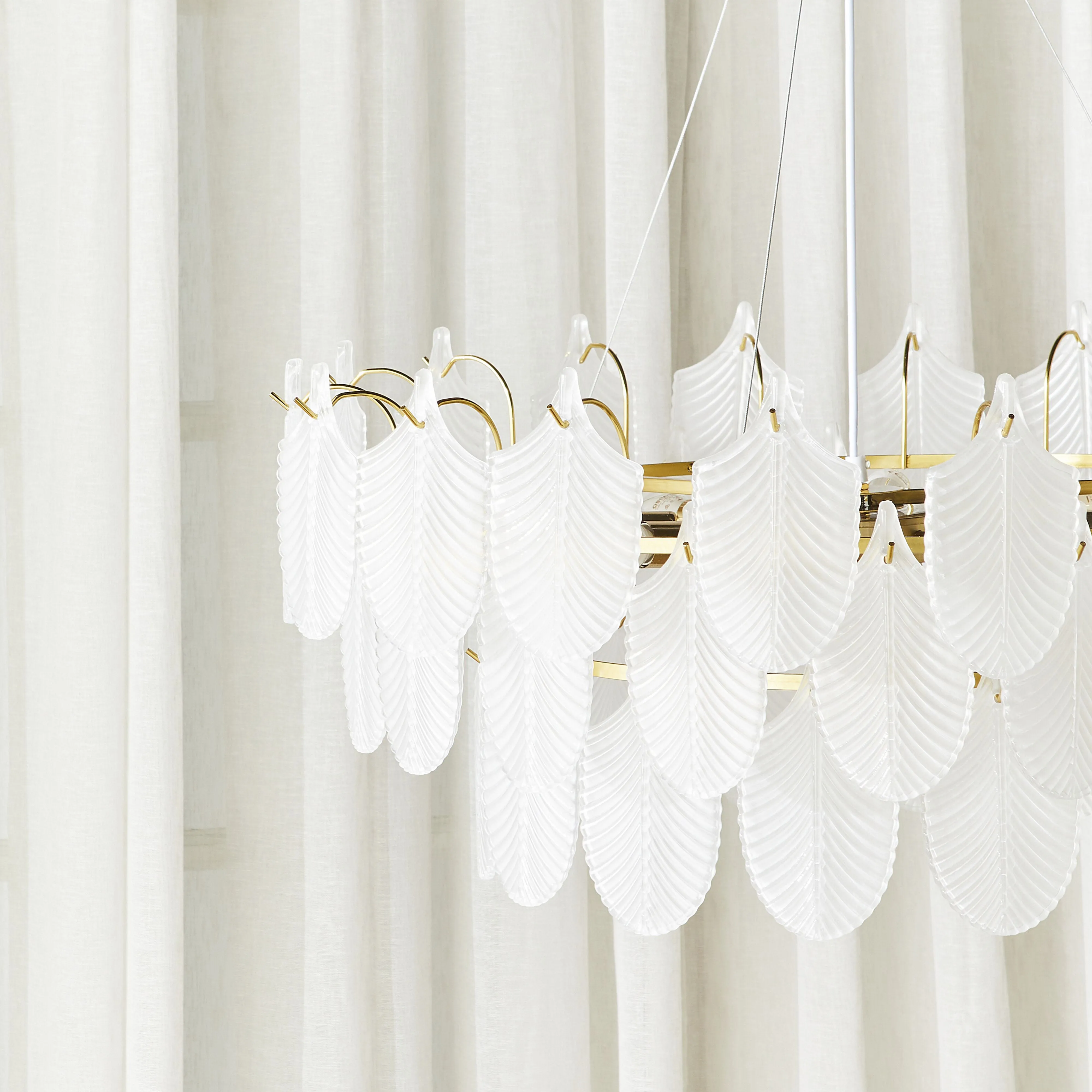 Greta Glass Leaf 11 Light Pendant 21x75cm