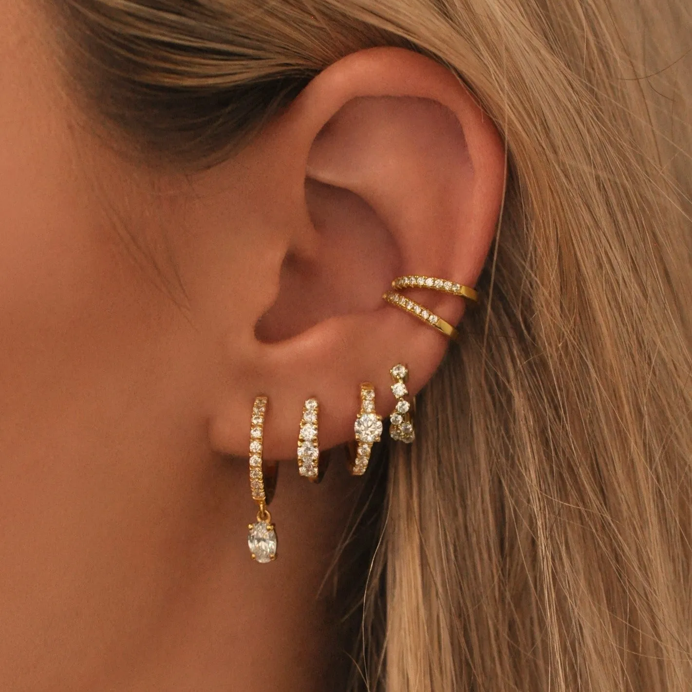 Jennie Oval Hoops