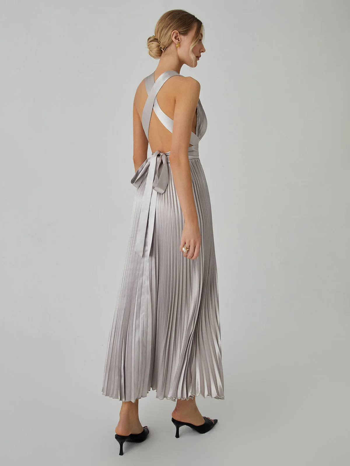 Knotted Halter Graceful Pleated Long Dress