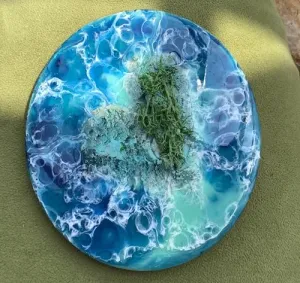 MDF Epoxy Decorative Round Shape Decor Magnet Heart Shaped Island Magnet for Home Decoration Perfect for Living Room(4 X 4 Inch)
