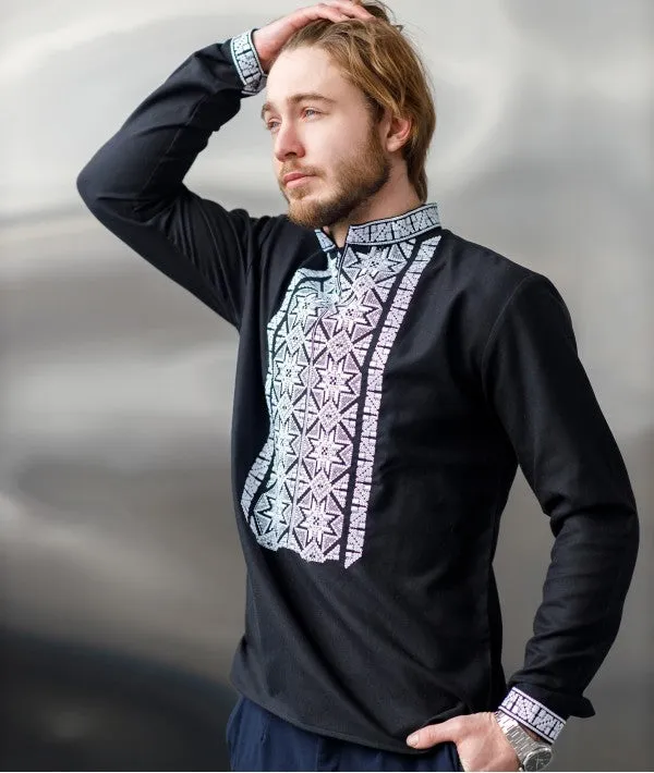 Men's embroidered shirt with voluminous and striking embroidery