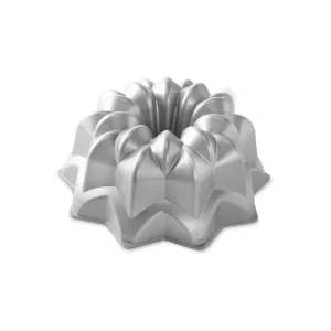 Nordicware Vintage Star Bundt