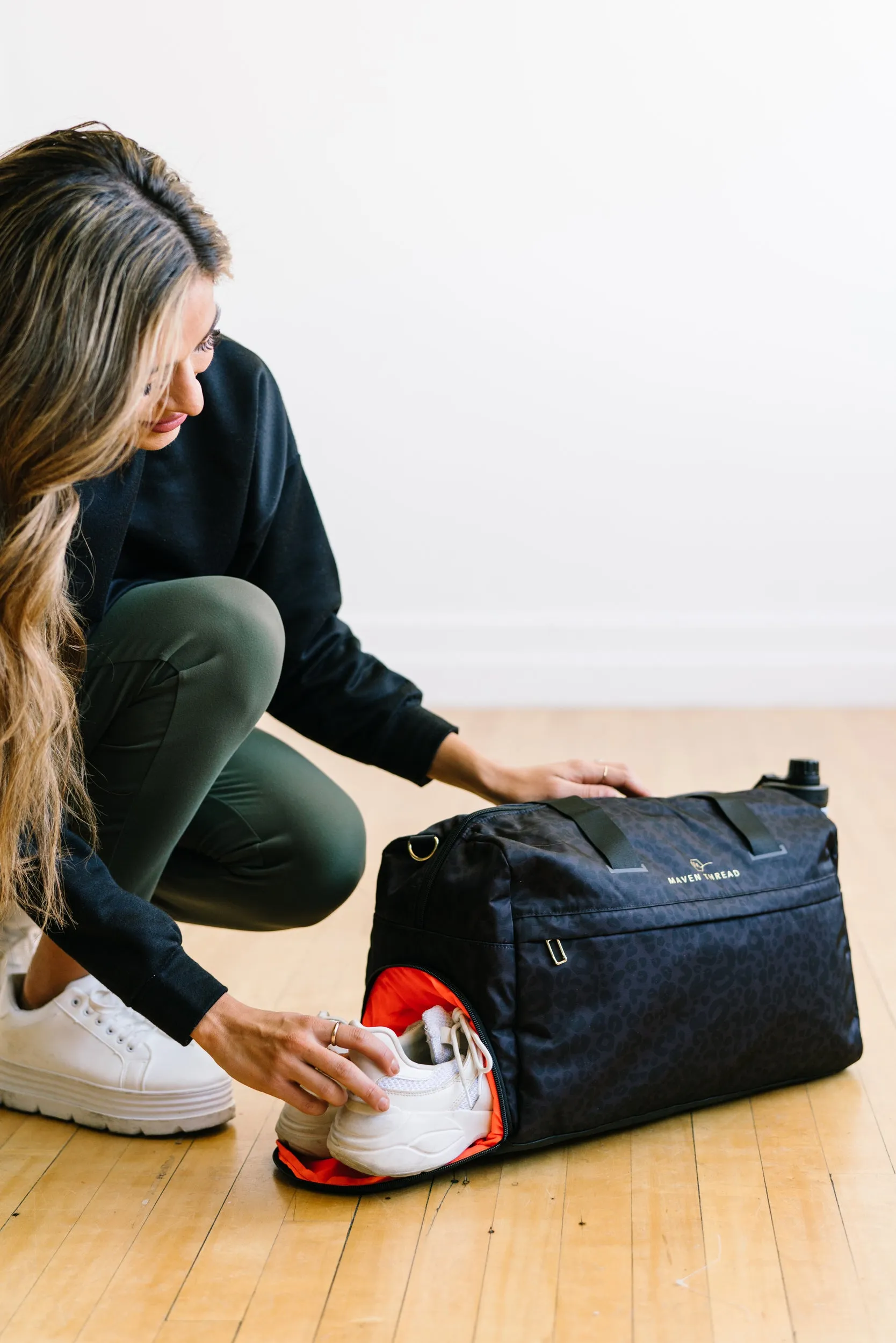 On the Go Duffel - Grey Leopard