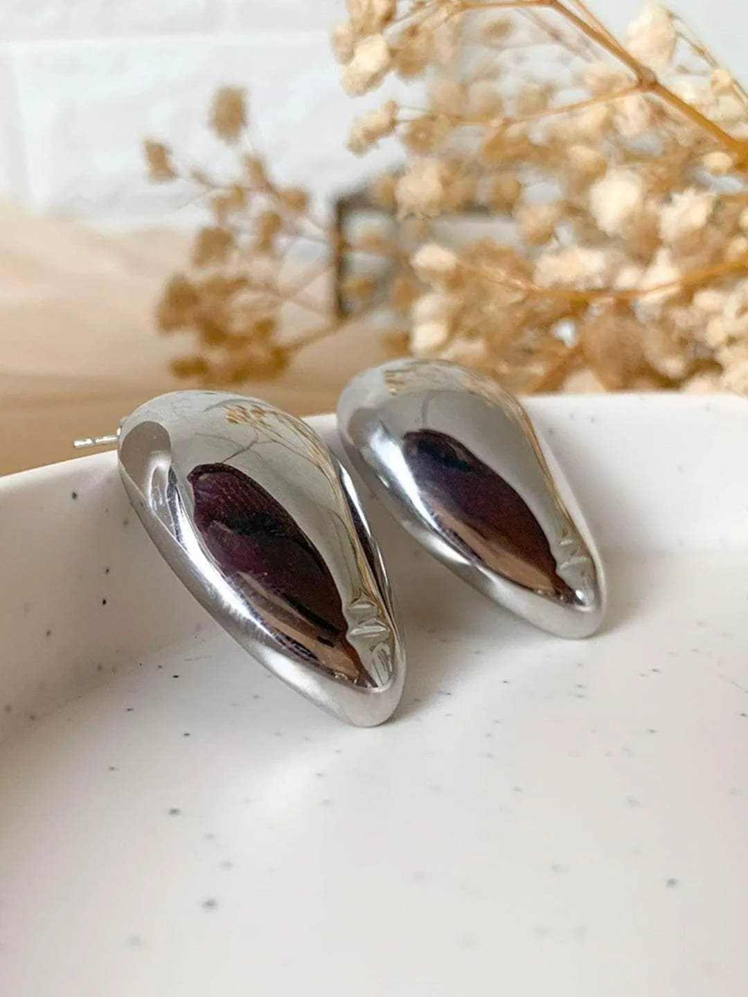 Raashii Khanna In Striking Tear Drop Earrings Silver