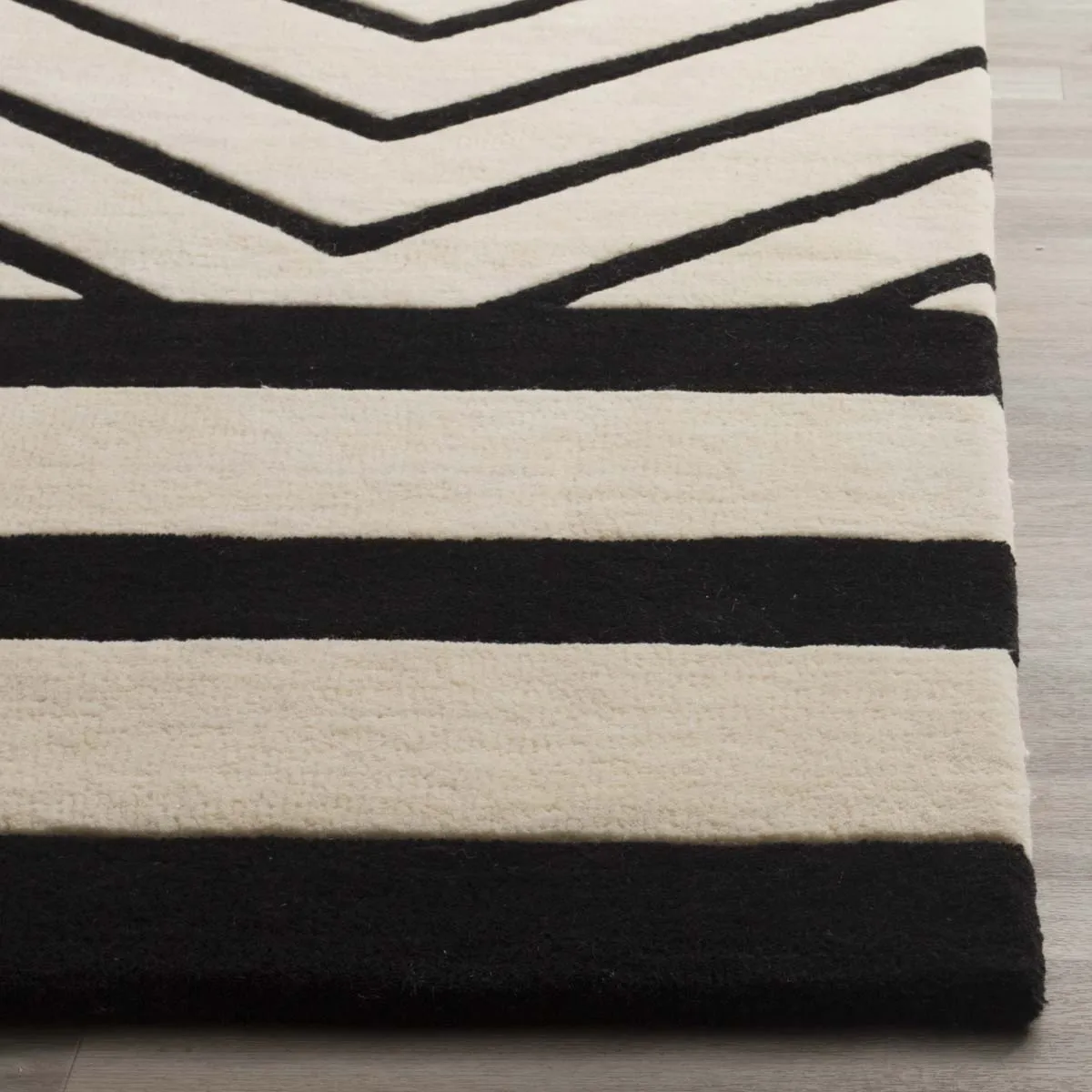 Safavieh Fifth Avenue 122 Rug, FTV122