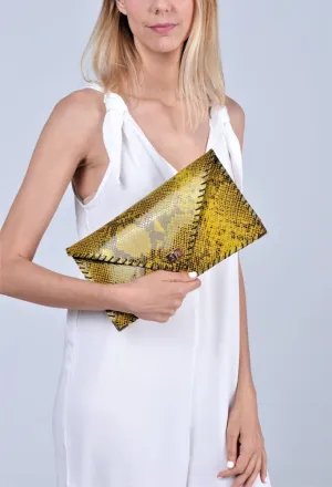 Snake print leather clutch with snake look: Yellow / Gold Hardware