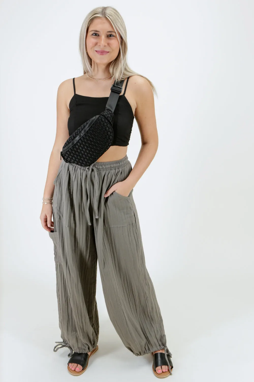Sol and Selene: Aim High Woven Neoprene Belt Bag - Black