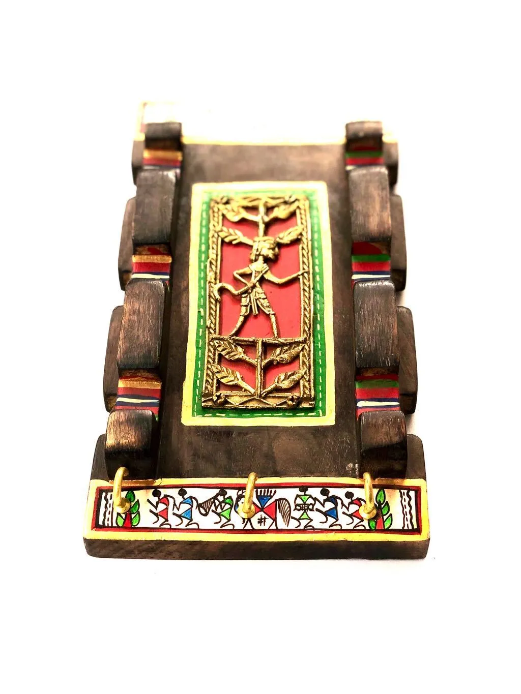 Striking Combination Of Warli & Dhokra Art On Key Holder Tamrapatra