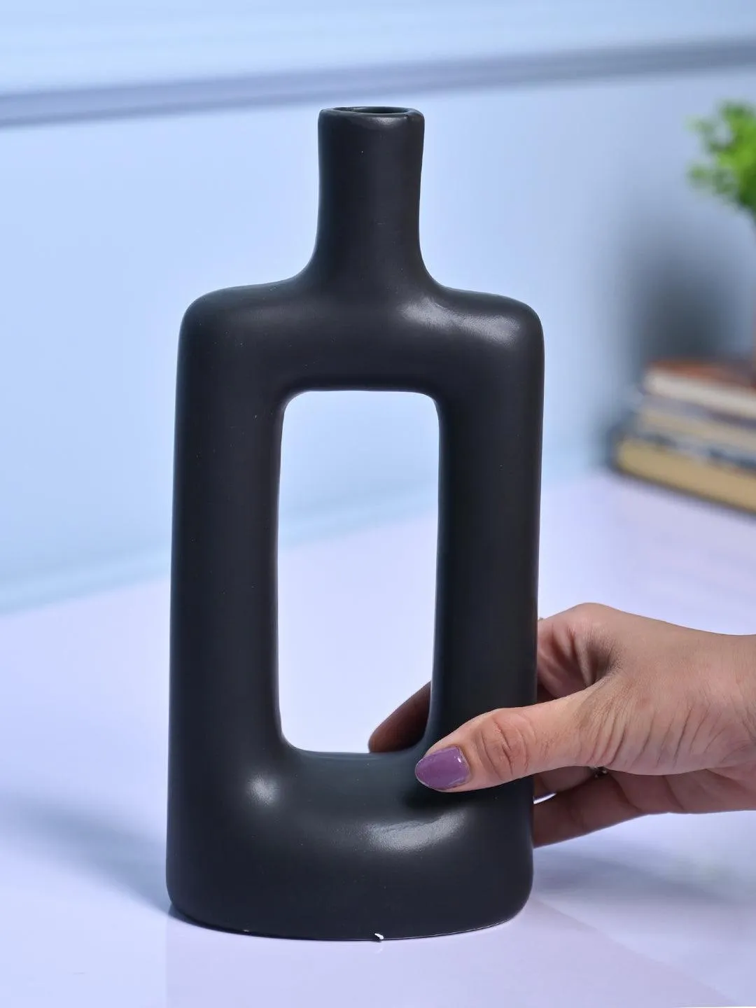 Stylish Black Ceramic Vase