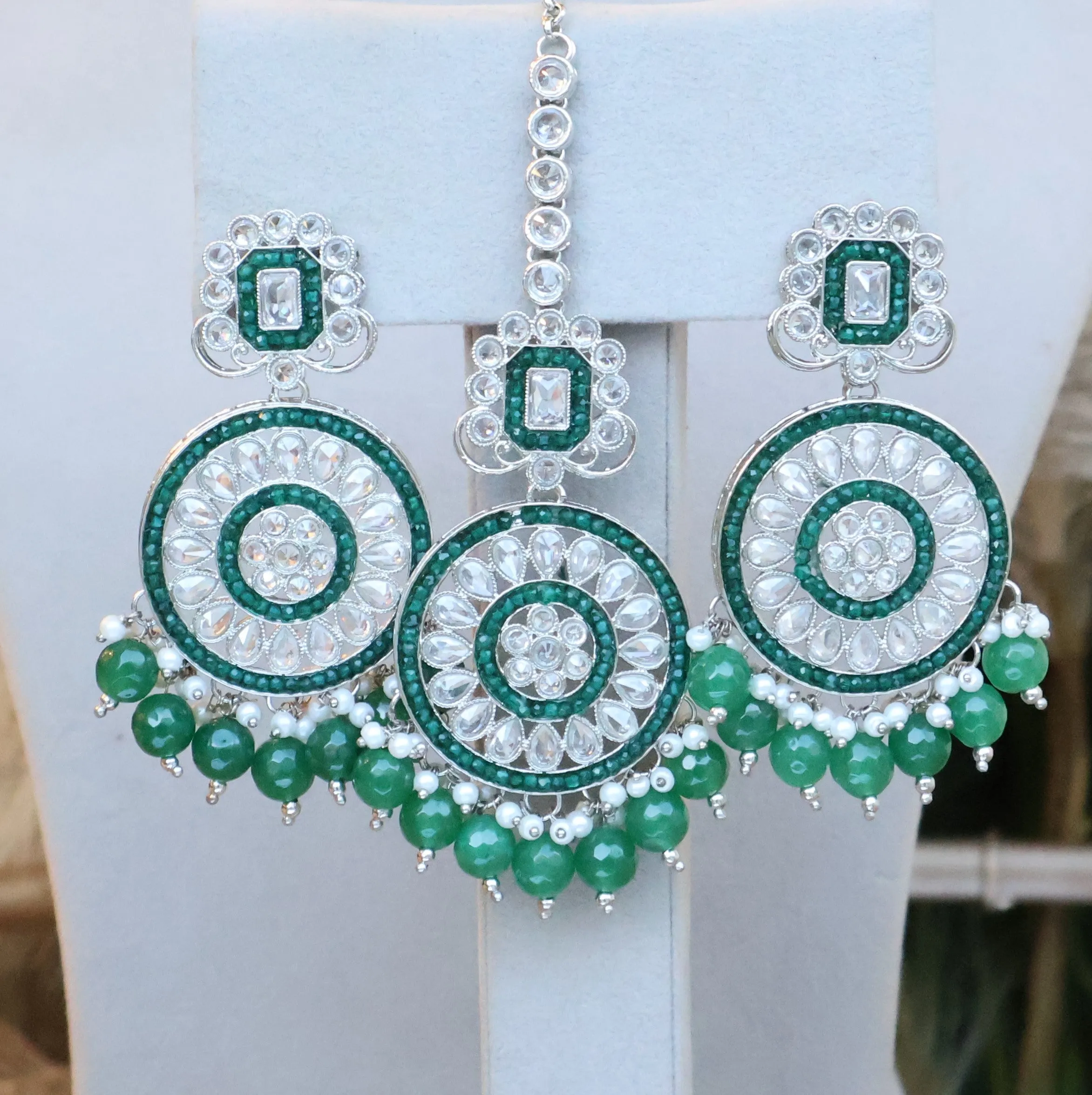 Stylish Green Choker with Tikka