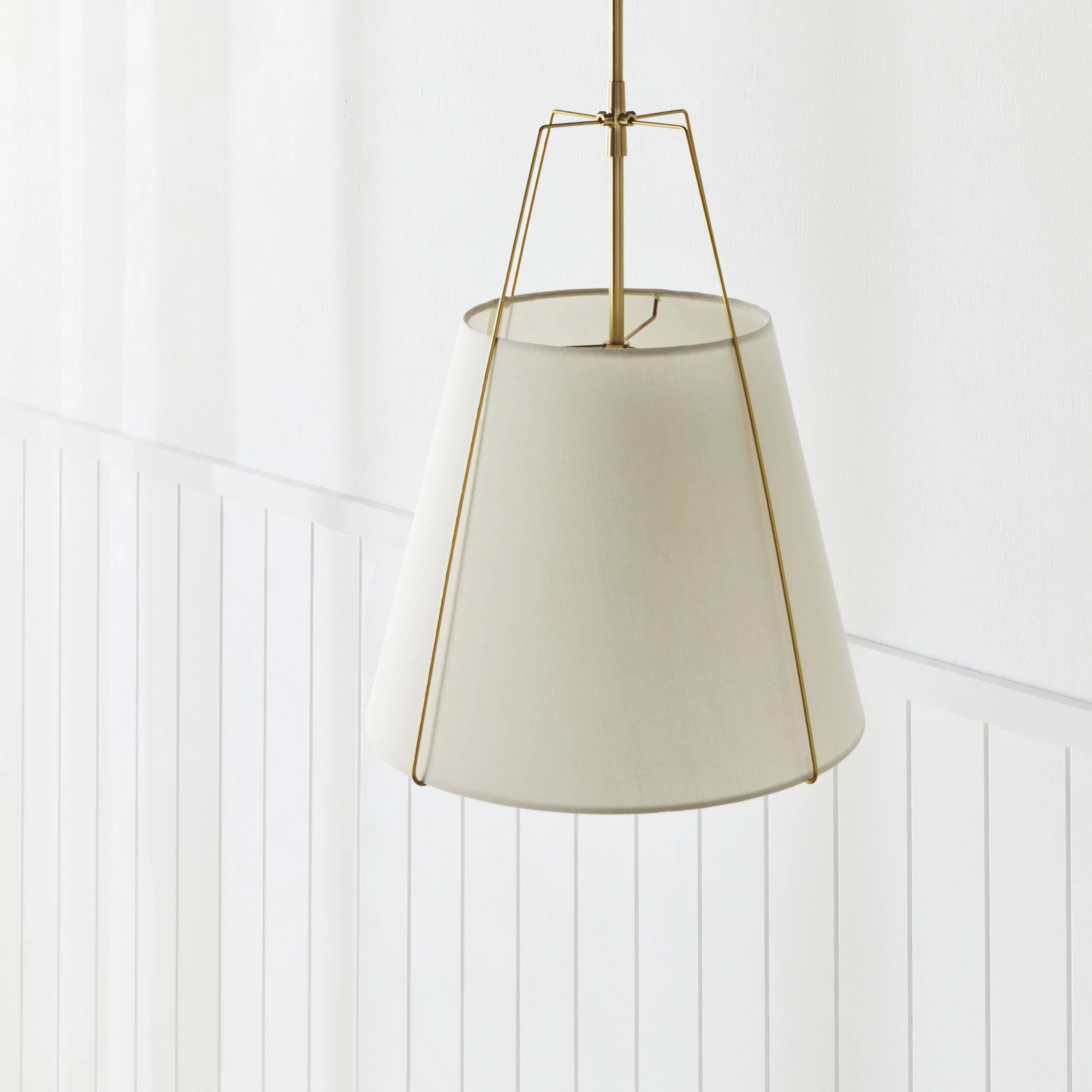 Sutton Pendant Gold 92x40cm