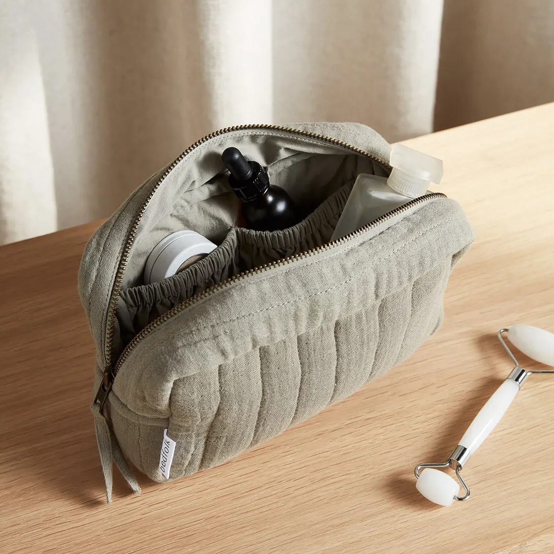 The Dream Cotton Wash Bag - Moss