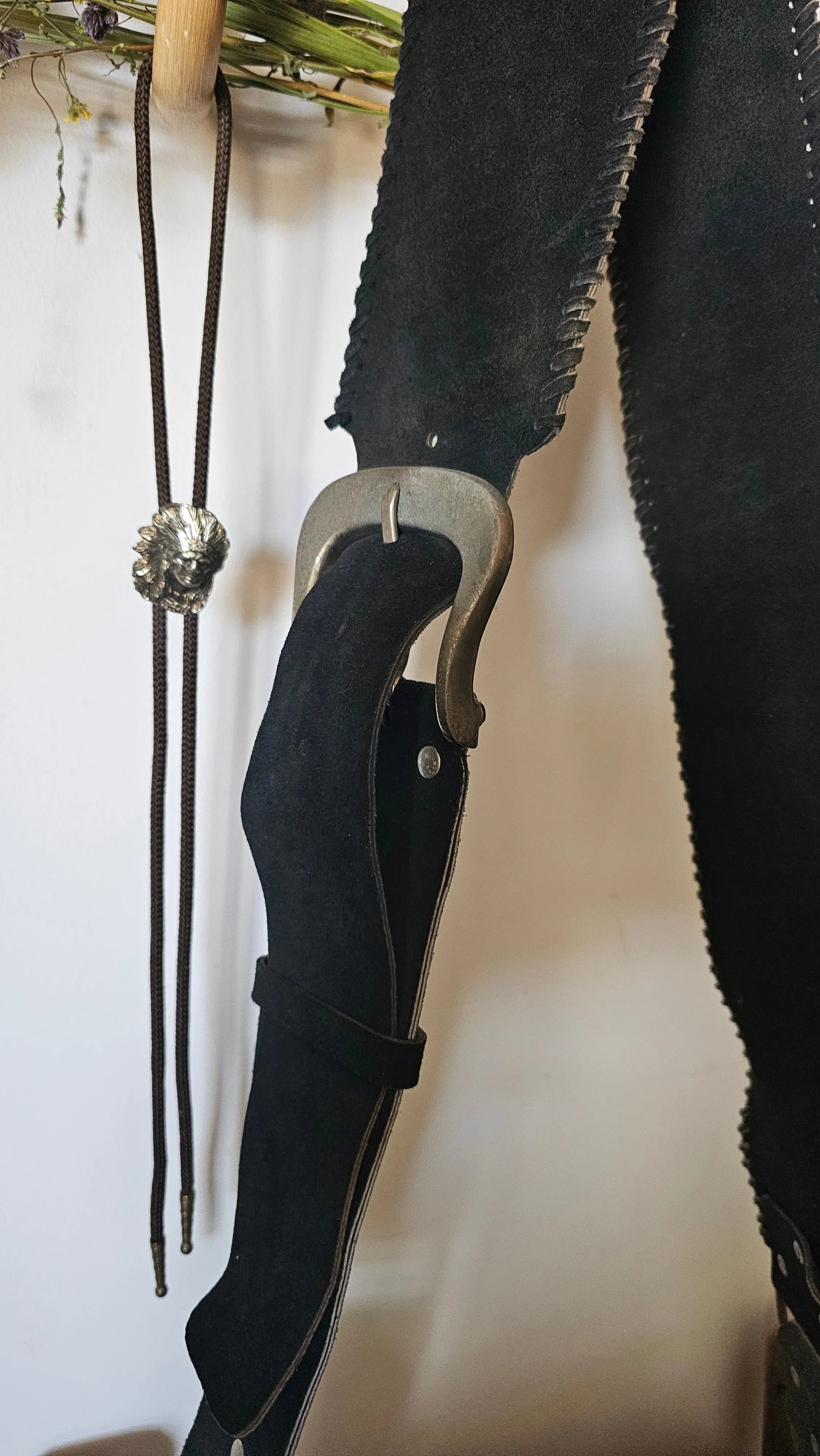 Vintage-Style Suede Fringe Bag with Hand-Painted Eagle