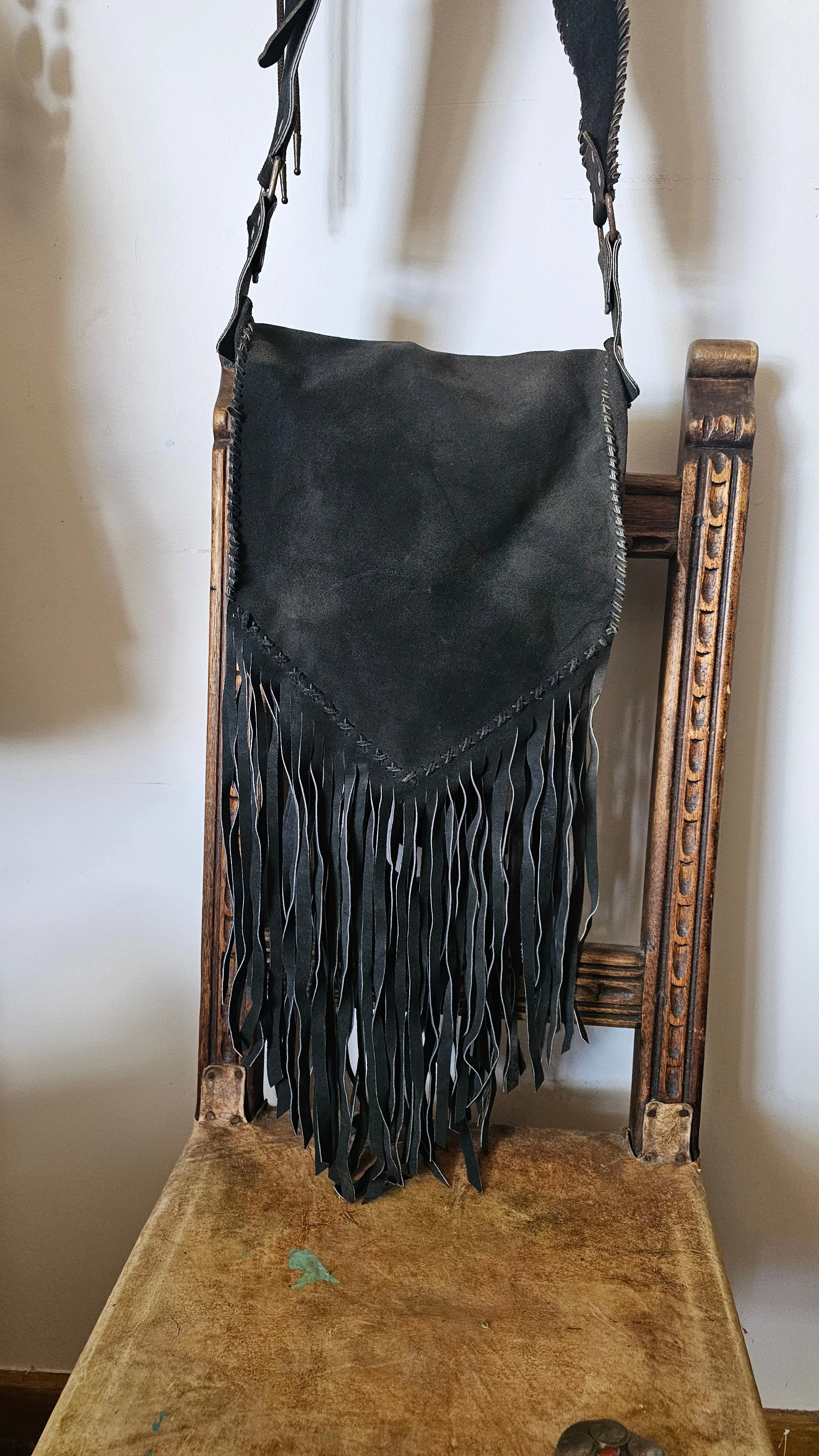 Vintage-Style Suede Fringe Bag with Hand-Painted Eagle