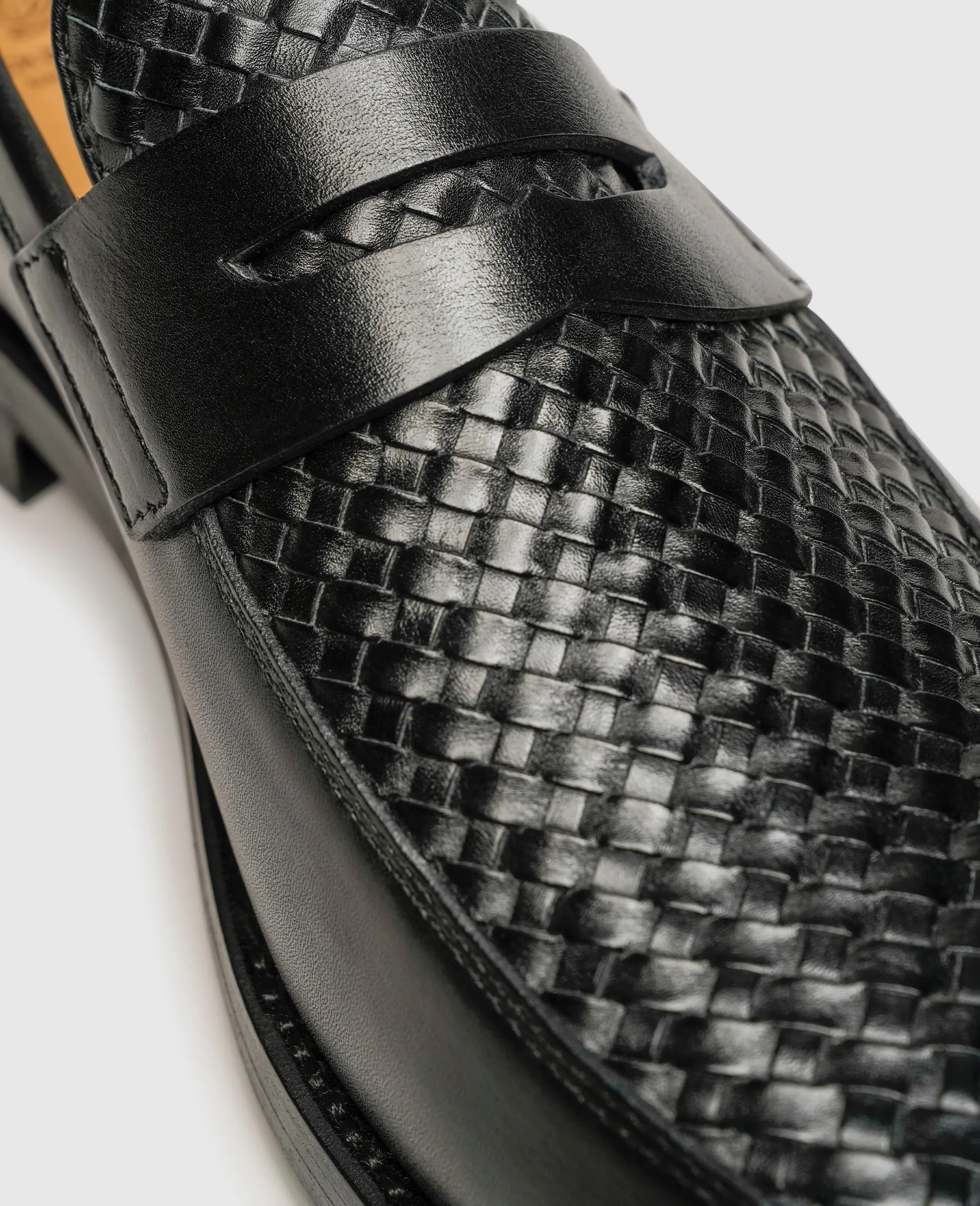 Wien Plain AC - Black