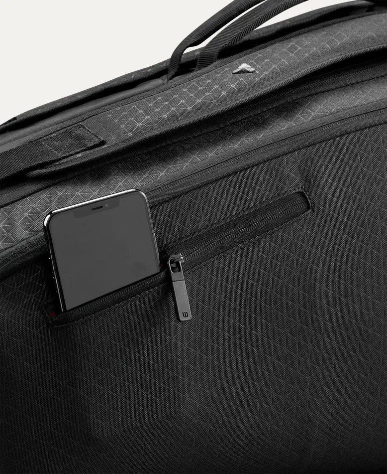 Wilson Clash V3 Super Tour 6 Pack Racket Bag